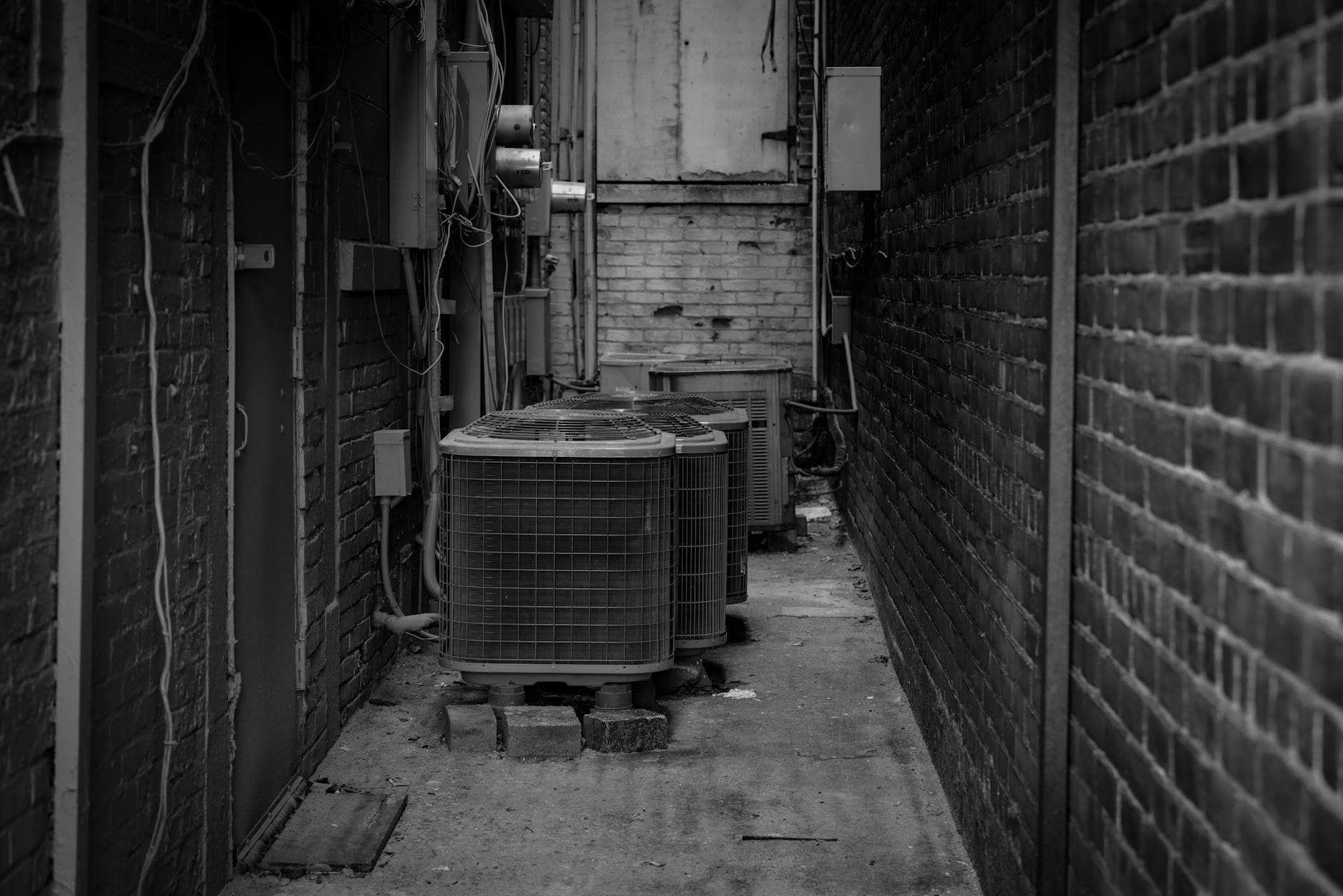 Commercial HVAC maintenance by MJN Facilitate in 
